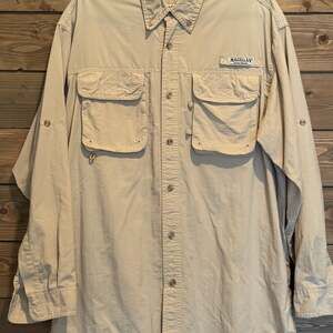Magellan Sportswear Men's Fishing Shirt, Khaki Tan Outdoor Button Up Size Large